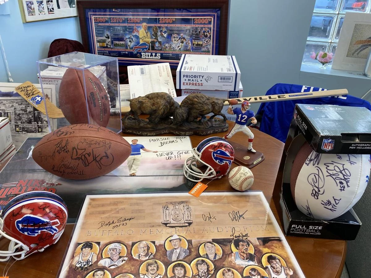 Memorabilia Sales 17 Memorabilia Sales -Memorabilia Sales 0